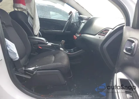 2015 Dodge Journey Sxt z USA, uszkodzony, nr VIN 3C4PDCBGXFT530289